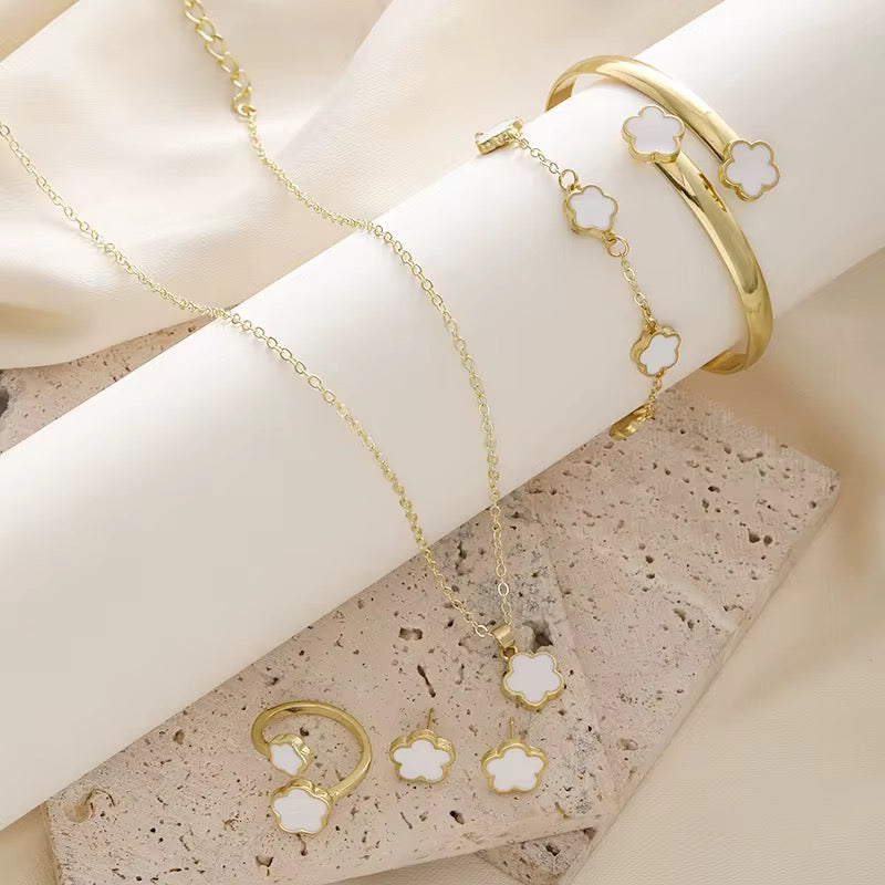 Lucky Clover Set